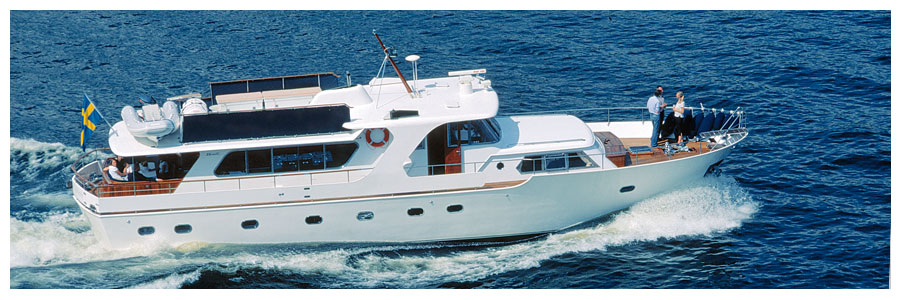 Båtcharter i Stockholms skärgård med M/Y Merceditas